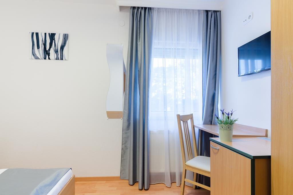 Alfred Panzio Bed & Breakfast Budapest Exterior photo